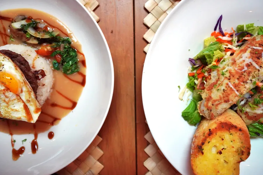 A&E Cafe Food CREDIT AmericanSamoaPocketGuide.com