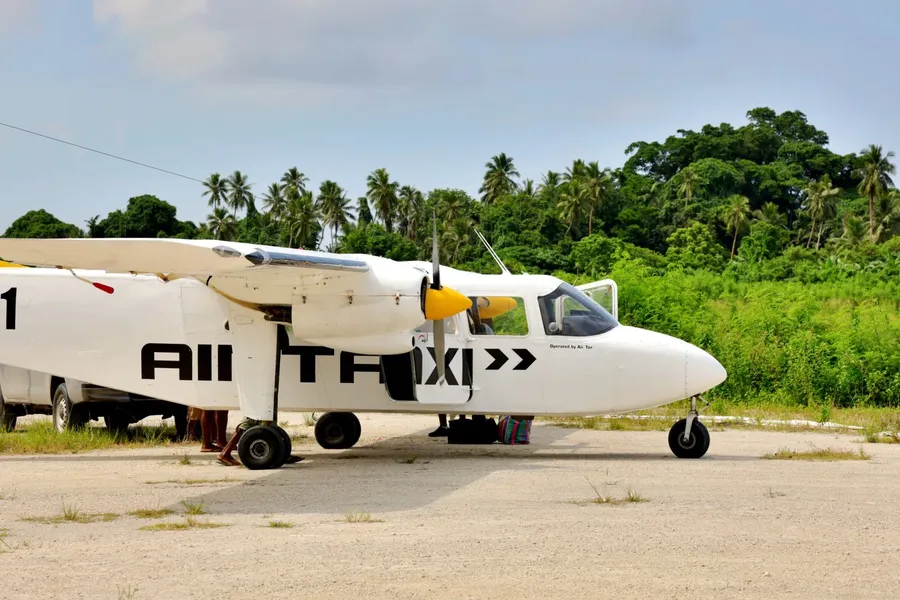 Air Taxi Charter Plane Flight (2) SEB CREDIT VanuatuPocketGuide.com
