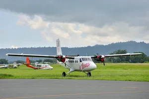 Air Vanuatu Domestic Flight Plane (3) SEB CREDIT VanuatuPocketGuide.com