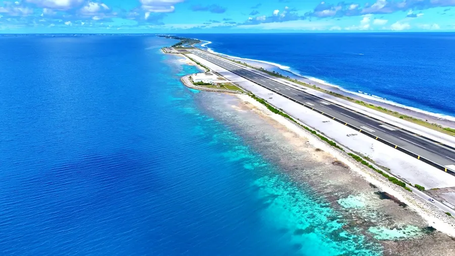 Airport Fishing Snorkelling Spots (4) SEB CREDIT MarshallIslandsPocketGuide.com
