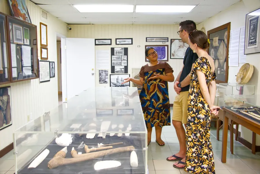 Alele Museum Guided Tour Solynn CREDIT MarshallIslandsPocketGuide.com