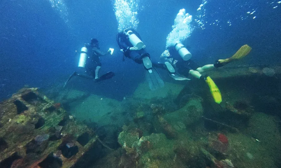 Allan Power Dive Coolidge Scuba 7 CREDIT VanuatuPocketGuide.com