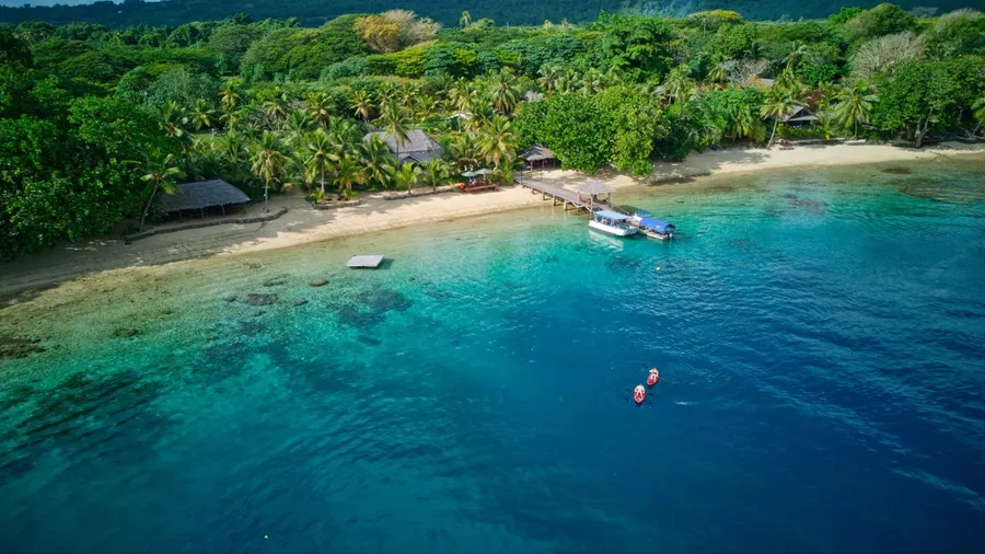 Aore Island Resort Landscape Kayak (2) CREDIT VanuatuPocketGuide.com