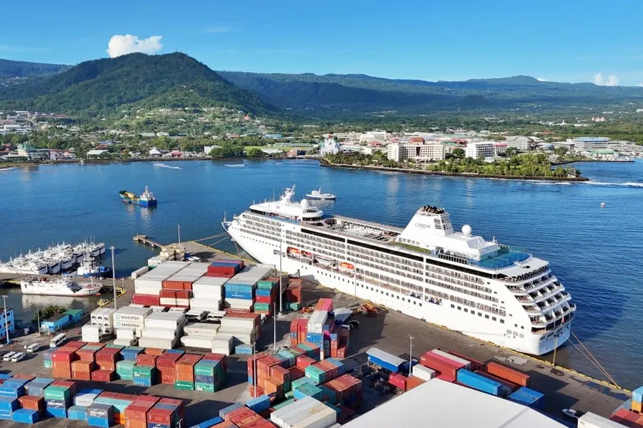 Apia Harbour Cruise Ship (8) CREDIT Samoa Pocket Guide
