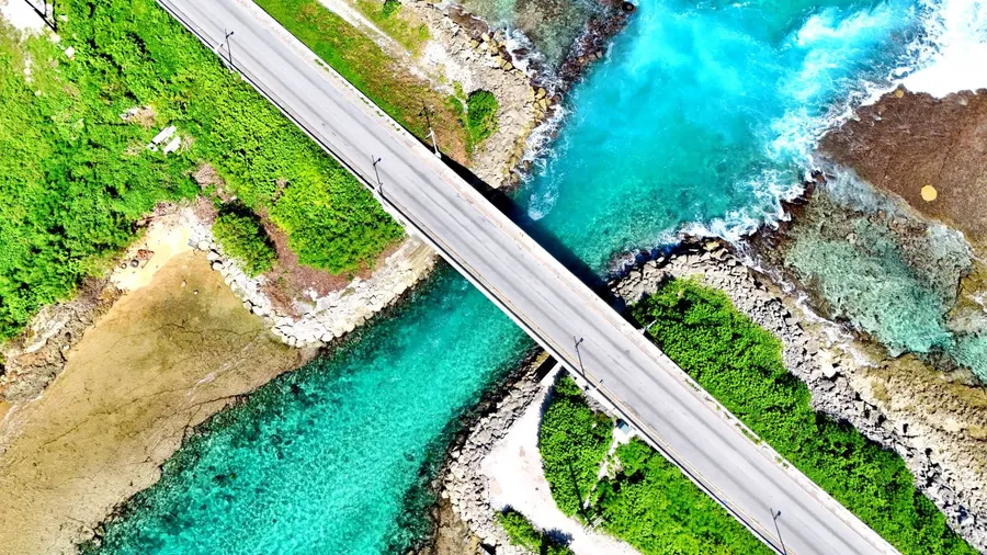 Arno Pier Bridge (2) SEB CREDIT MarshallIslandsPocketGuide.com