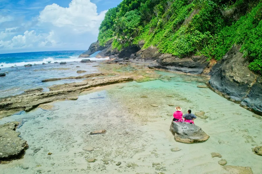 Aunu'u Arch Beach CREDIT AmericanSamoaPocketGuide.com