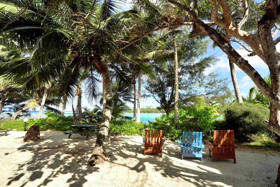 Avana Relax Chairs Beach Landscape CREDIT cookislandspocketguide.com