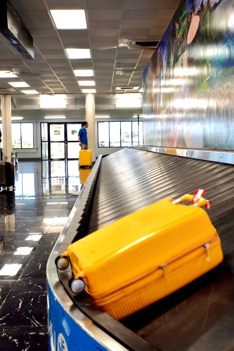 Baggage Claim Suitcase CREDIT AmericanSamoaPocketGuide.com