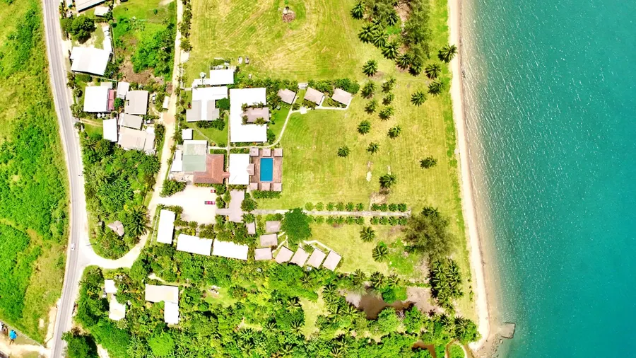 Beachfront Resort (2) SEB CREDIT VanuatuPocketGuide.com