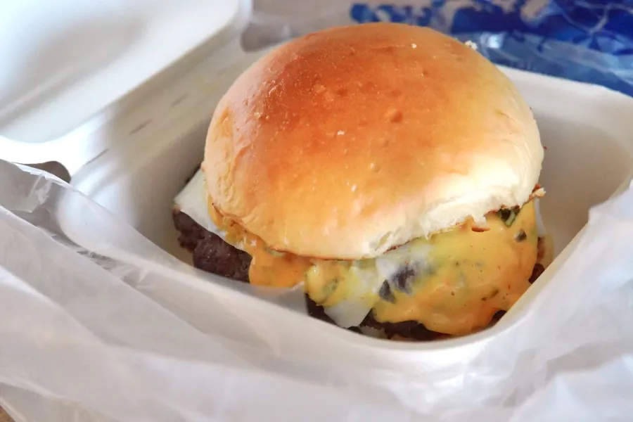 Billy's Burger Cheap Eats CREDIT AmericanSamoaPocketGuide.com