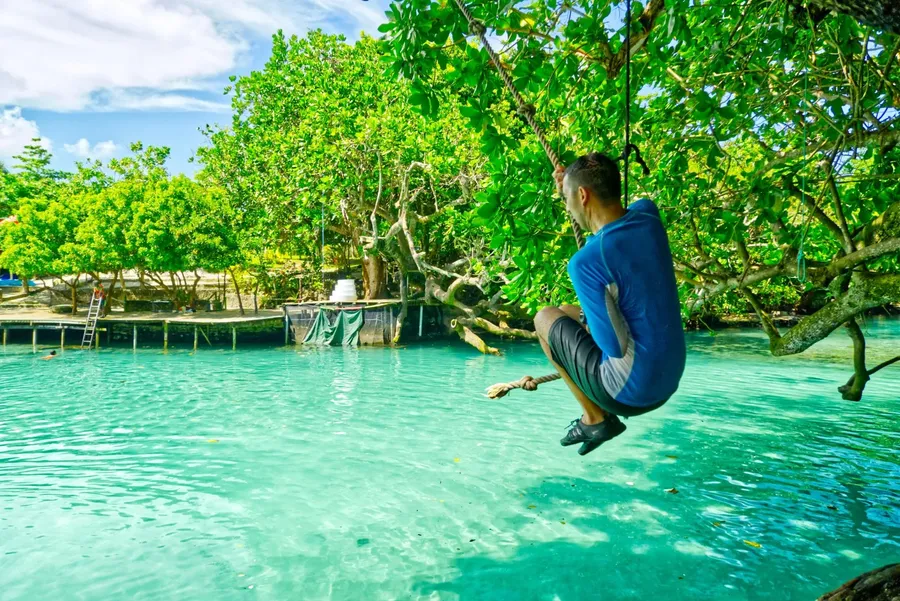 Blue Lagoon Rope Swing CREDIT VanuatuPocketGuide.com