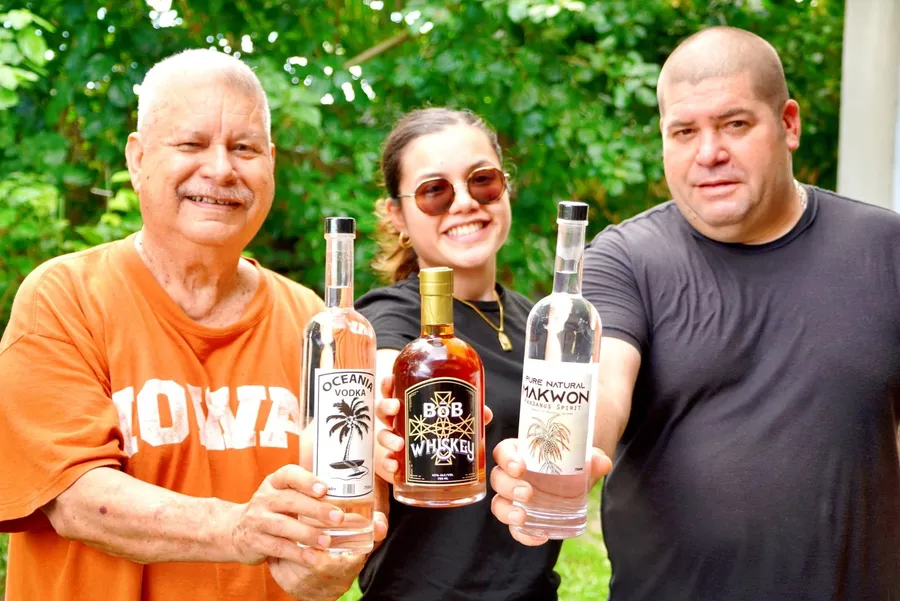 Bob Whisky Pandanus Co. Distillery (5) SEB CREDIT MarshallIslandsPocketGuide.com