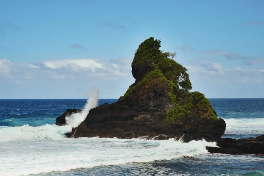 Camel Rock 4 CREDIT AmericanSamoaPocketGuide.com