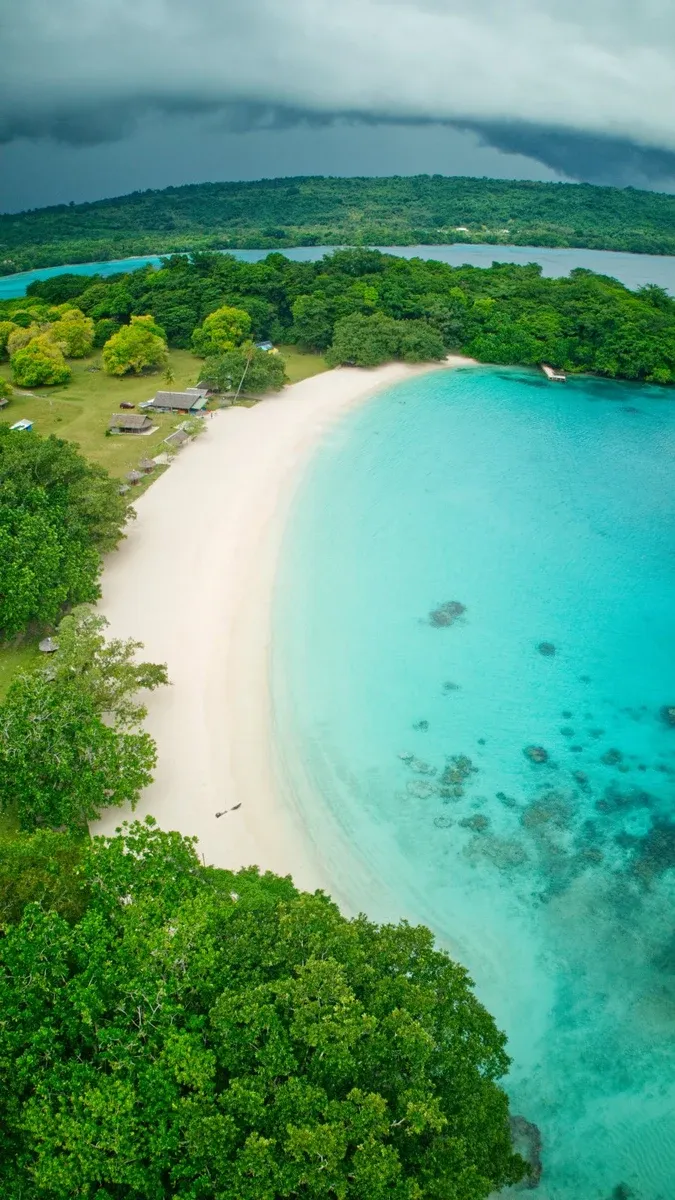 Champagne Beach CREDIT VanuatuPocketGuide.com