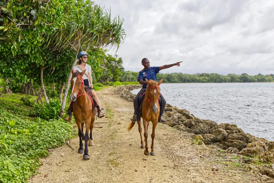Club Hibbique Horse Riding 3 CREDIT VanuatuPocketGuide.com