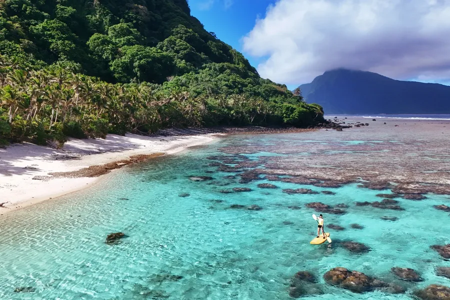 Coral Landscape Ofu Manu'a SUP Paddle 1 CREDIT AmericanSamoaPocketGuide.com
