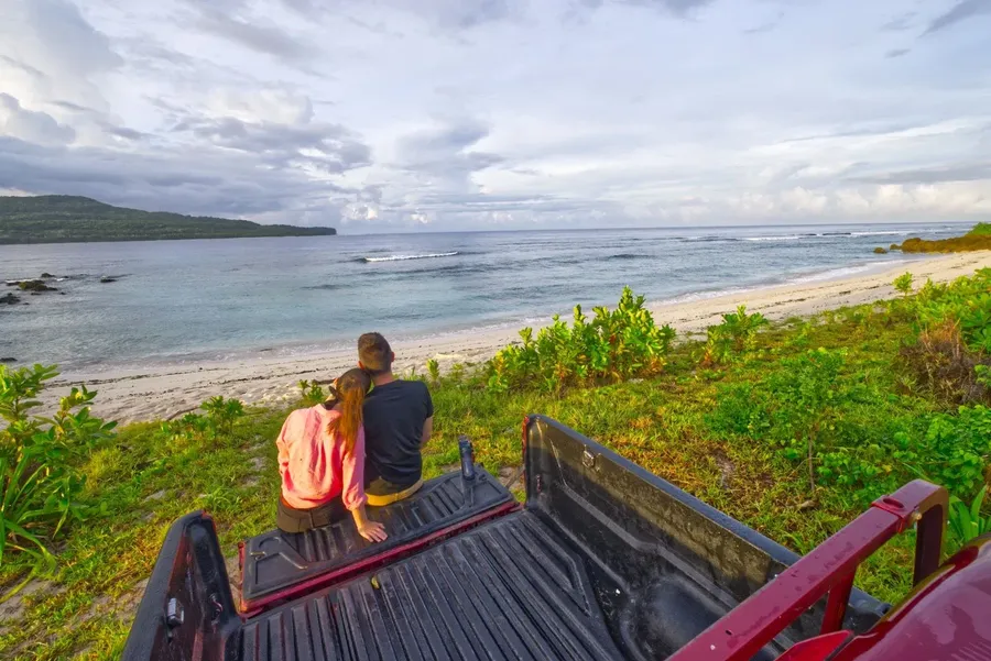 Couple Sunrise Vele Beach Papalagi Beach CREDIT WallisandFutunaPocketGuide.com