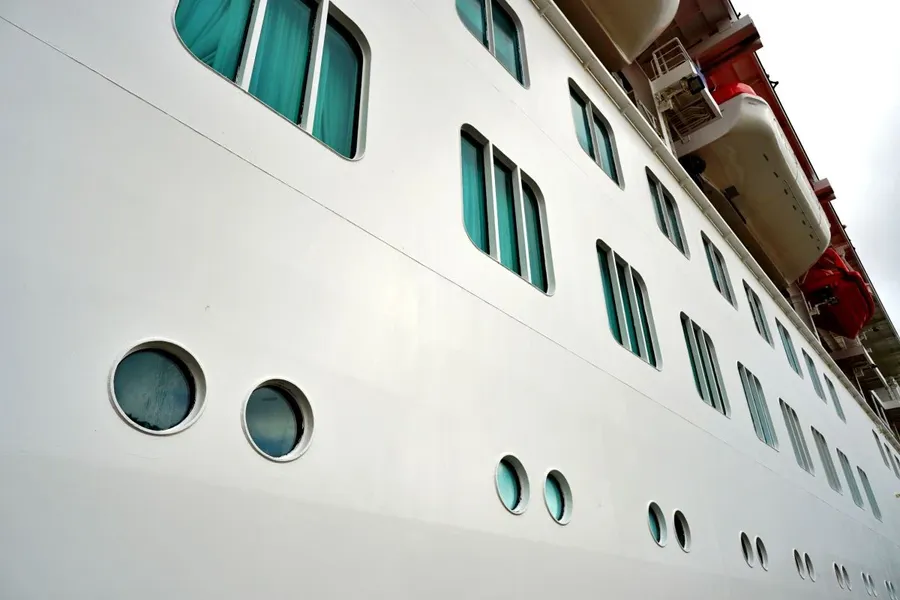 Cruise Ship Generic (1) CREDIT AmericanSamoaPocketGuide.com