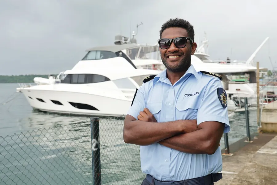 Customs Officer Yachts BNCC CREDIT VanuatuPocketGuide.com
