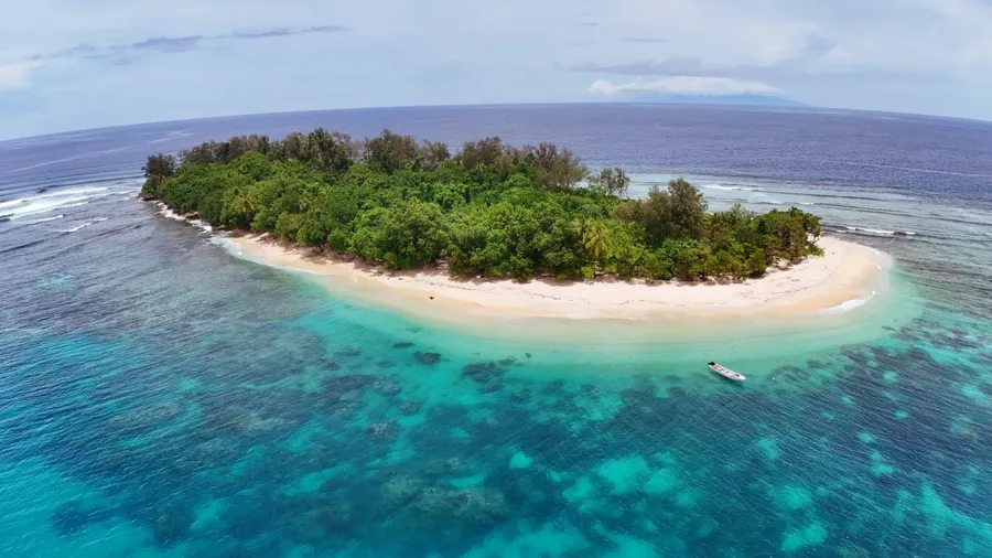 Dany Island Lanscape Santo (3) CREDIT VanuatuPocketGuide.com