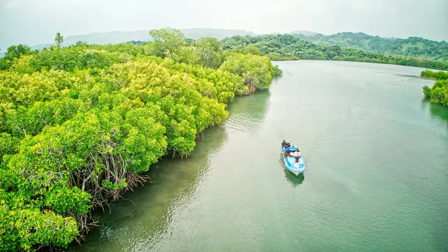 Desik Lagoon Southwest Malekula Landscape (1) CREDIT VanuatuPocketGuide.com