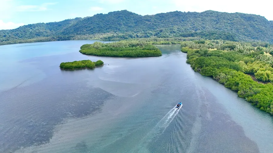 Desik Lagoon Southwest Malekula Landscape (9) SEB CREDIT VanuatuPocketGuide.com