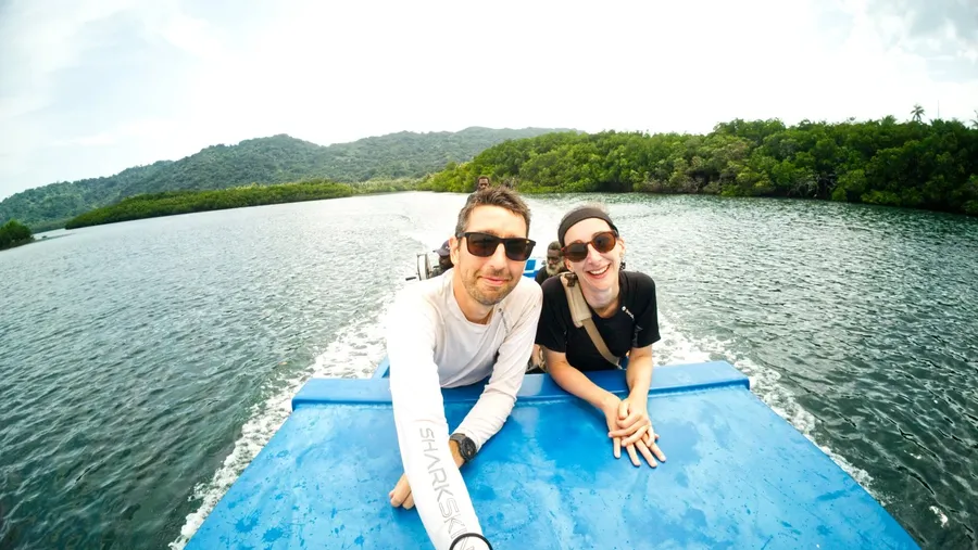 Desik Lagoon Southwest Malekula Landscape Couple Selfie CREDIT VanuatuPocketGuide.com