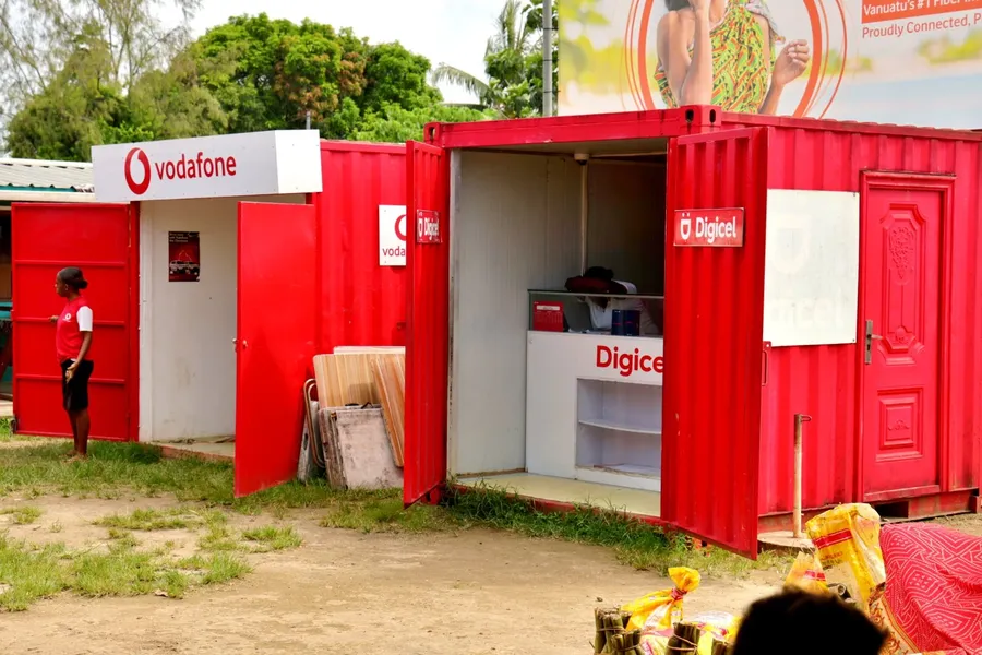 Digicel Vodafone Santo Market SEB CREDIT VanuatuPocketGuide.com