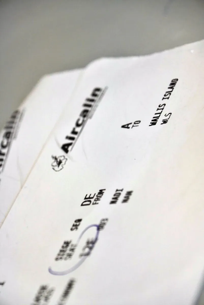 Documents Paperwork Passort Ticket (1) CUNL CREDIT WallisandFutunaPocketGuide.com
