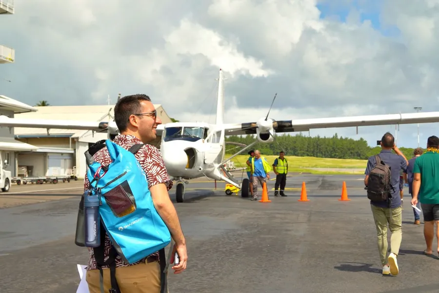 Domestic Flight Plane Transport (2) SEB CREDIT WallisandFutunaPocketGuide.com