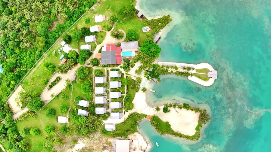 E Nauwi Beach Resort SEB CREDIT VanuatuPocketGuide.com