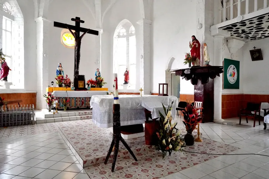 Eglise Saint Joseph Chapelle Church (2) BI CREDIT WallisandFutunaPocketGuide.com