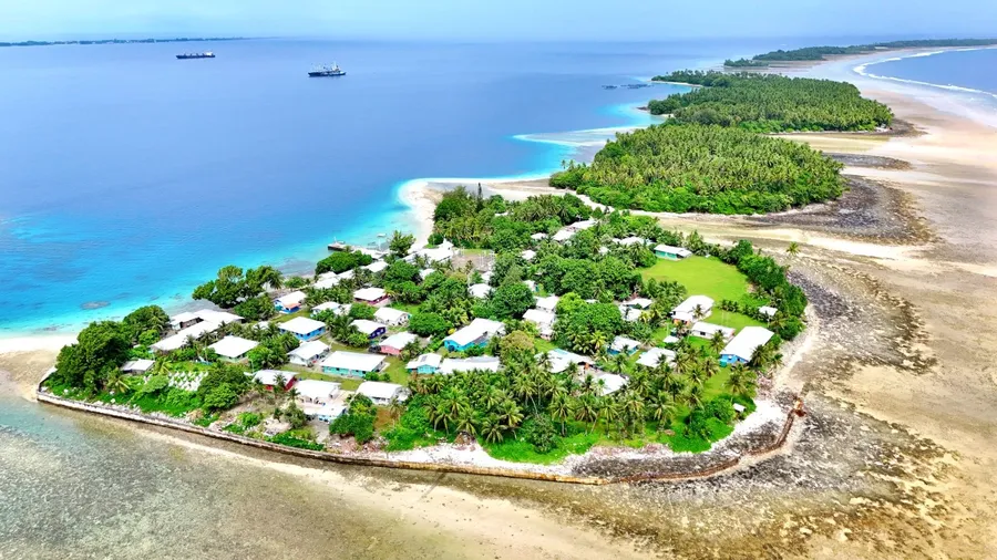 Ejit Island Landscape (2) SEB CREDIT MarshallIslandsPocketGuide.com