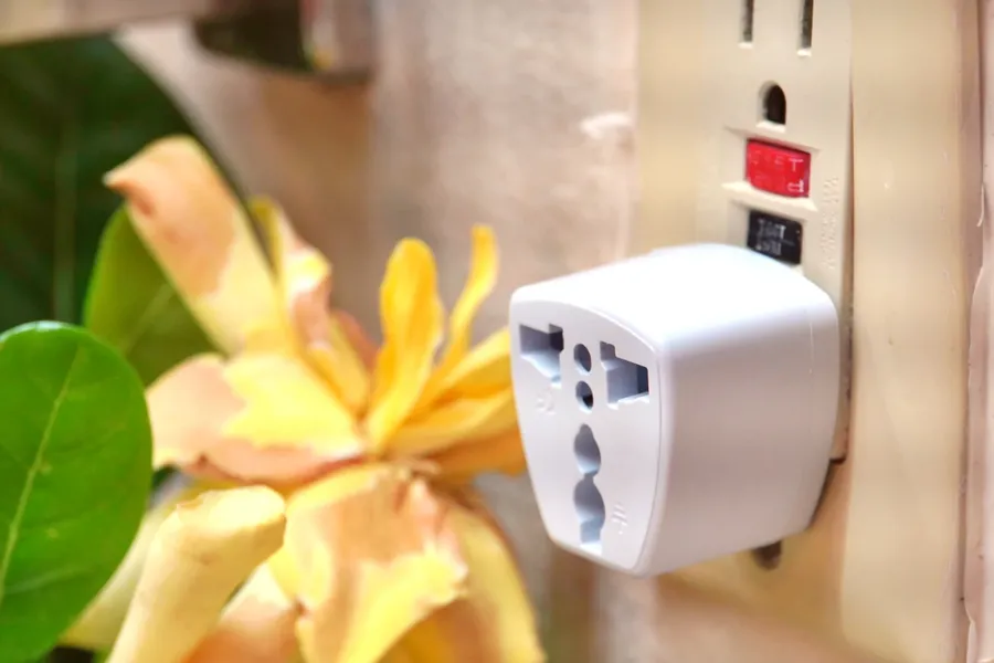 Electrical Socket Plug US (3) CREDIT AmericanSamoaPocketGuide.com