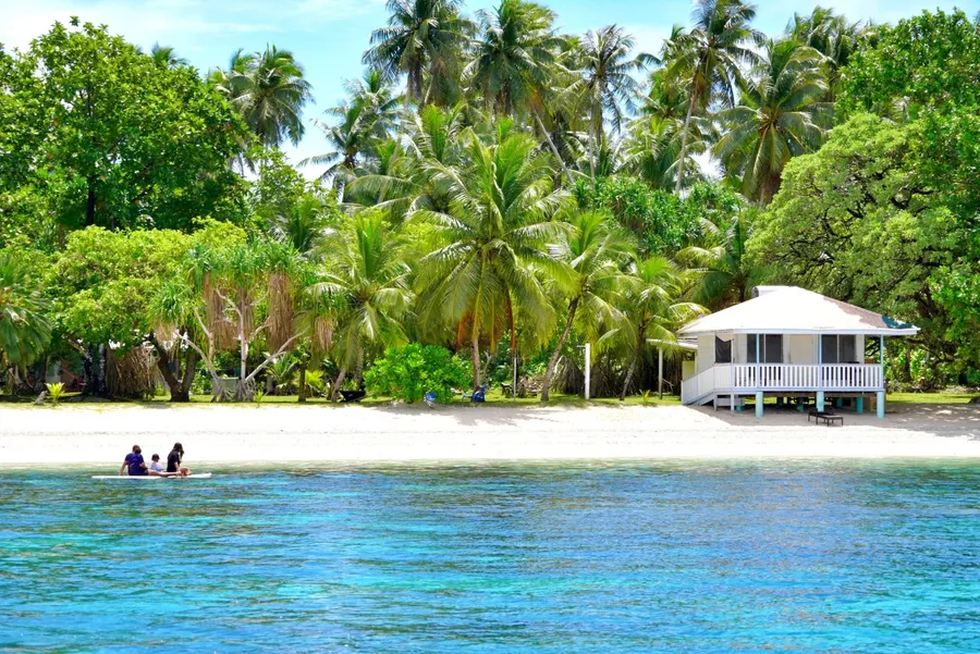 Eneko SUP Accomm (2) SEB CREDIT MarshallIslandsPocketGuide.com