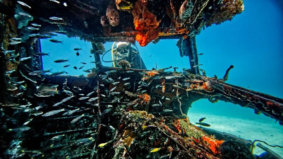 Enemanit Wrecks Raycrew Dive Scuba (9) CREDIT MarshallIslandsPocketGuide.com