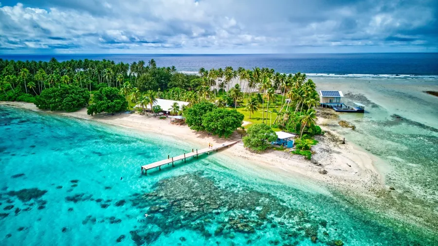 Enenamit Island Landscape (2) CREDIT MarshallIslandsPocketGuide.com