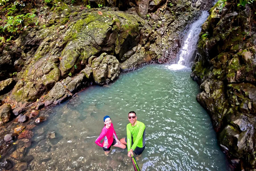 Faga'alu Waterfall Couple Selfie CREDIT AmericanSamoaPocketGuide.com