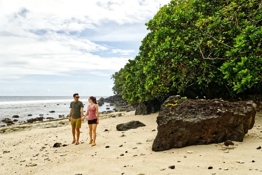 Fagamalo Beach Ta'u Couple 2 CREDIT AmericanSamoaPocketGuide.com