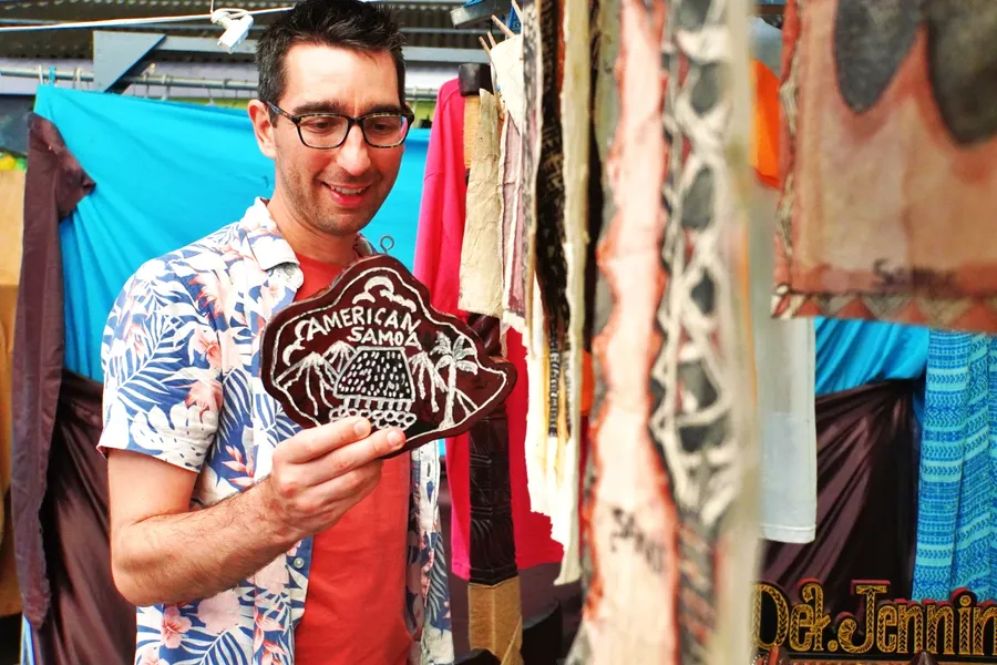 Fagatogo Market Shopping (1) CREDIT AmericanSamoaPocketGuide.com