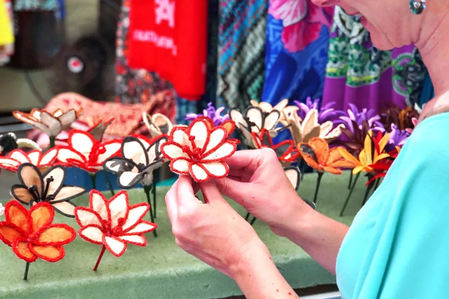 Fagatogo Market Shopping (5) CREDIT AmericanSamoaPocketGuide.com