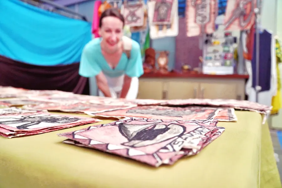 Fagatogo Market Shopping (7) CREDIT AmericanSamoaPocketGuide.com