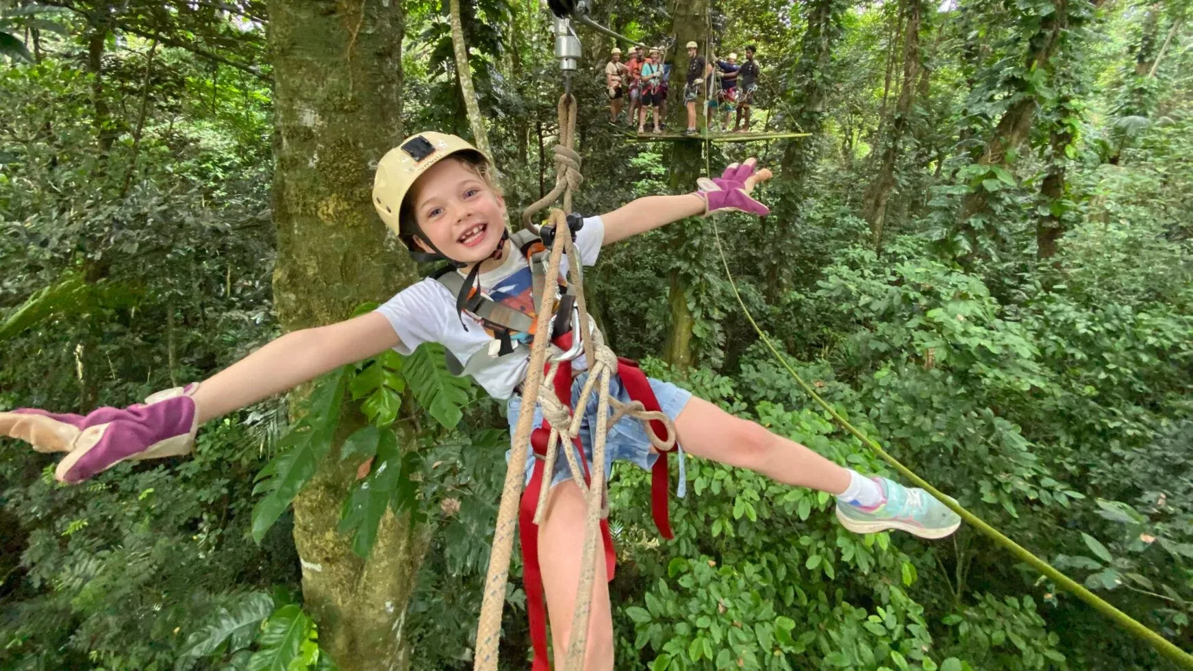 Family travel vanuatu Zipline