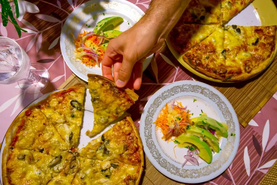 Fia Fia Hotel Restaurant Pizza CREDIT WallisandFutunaPocketGuide.com