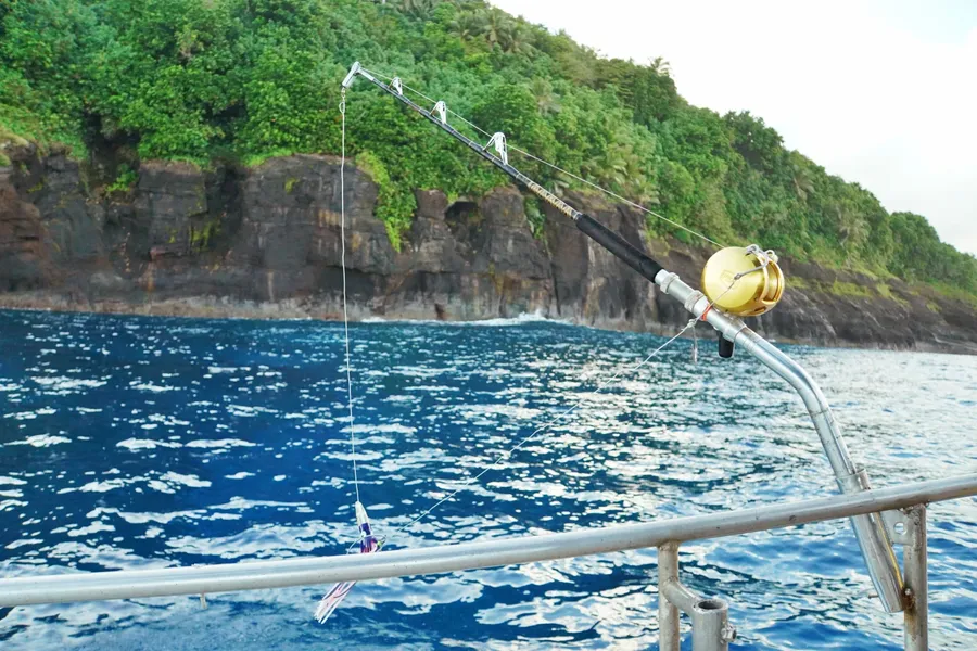 Fishing Manu'a CREDIT AmericanSamoaPocketGuide.com