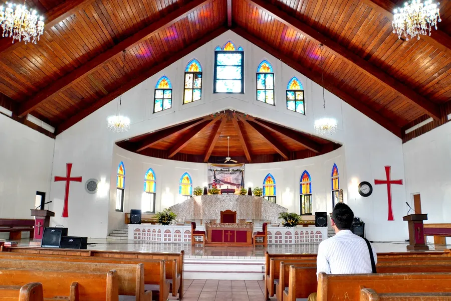 Fitiuta Church CREDIT AmericanSamoaPocketGuide.com