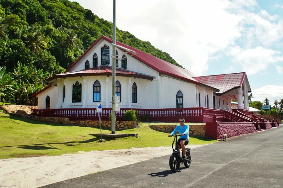 Fitiuta Lodge Bicycles Bikes Cycle (2) CREDIT AmericanSamoaPocketGuide.com
