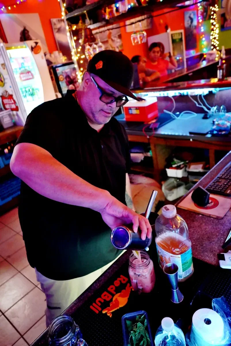 Flying Fox Gastropub Bar Nightlife (3) CREDIT AmericanSamoaPocketGuide.com