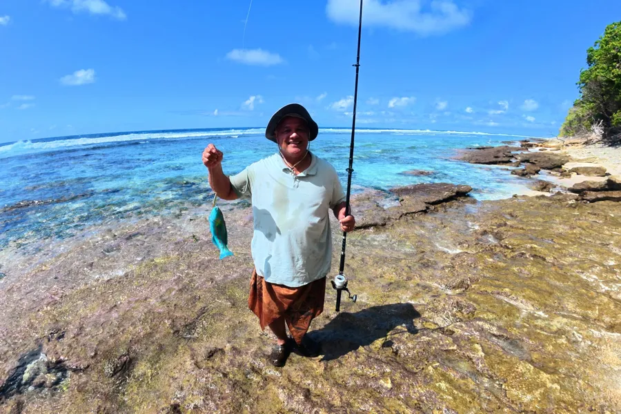 Fred Local Fishing Saua CREDIT AmericanSamoaPocketGuide.com