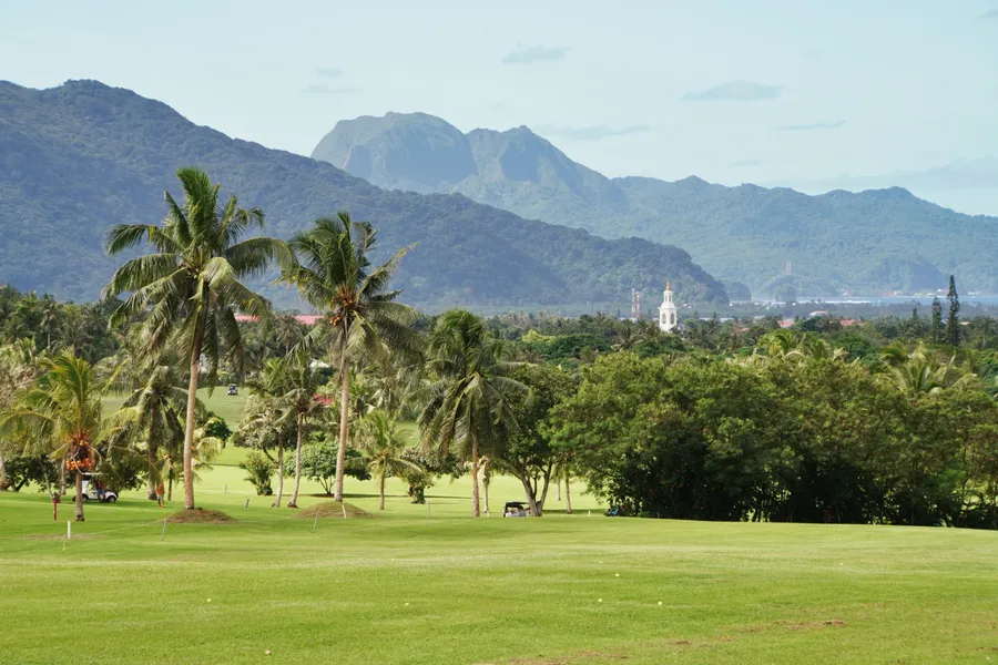 Golf Course (3) CREDIT AmericanSamoaPocketGuide.com